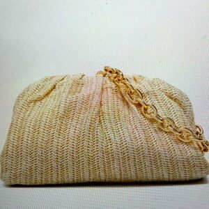 TUCKERNUCK Light Raffia Slouchy Clutch